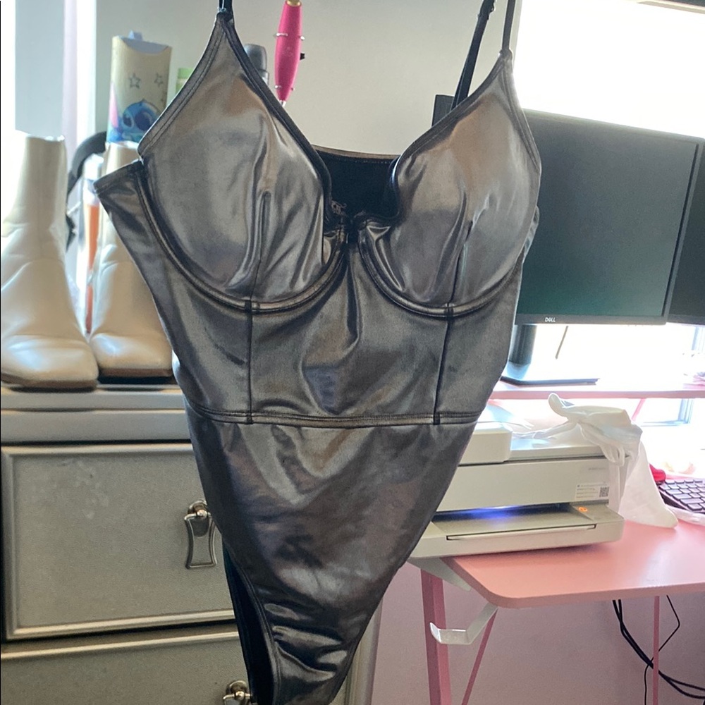 Elegant Black Shapewear Bodysuit